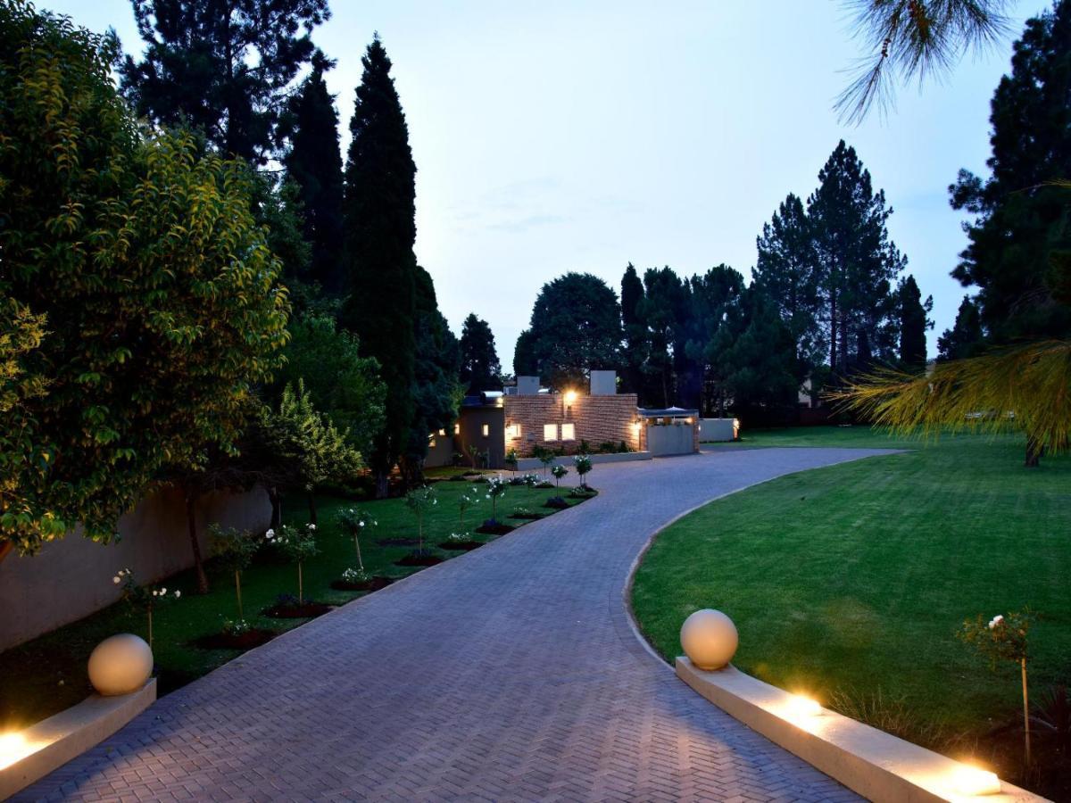 Five O'Clock Zen Boutique Guest House Centurion Eksteriør billede